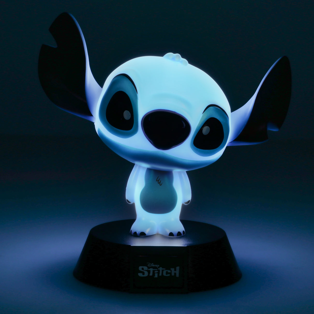 Lampa decorativa model Stitch de veghe noptiera birou sau gaming 10cm decoratiune luminoasa LED forma 3D personaj