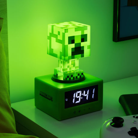 Ceas cu alarma model Creeper - Minecraft sunet lumina de noapte LED ceas cu alarma inaltime 16 cm baterii 3xAA licenta