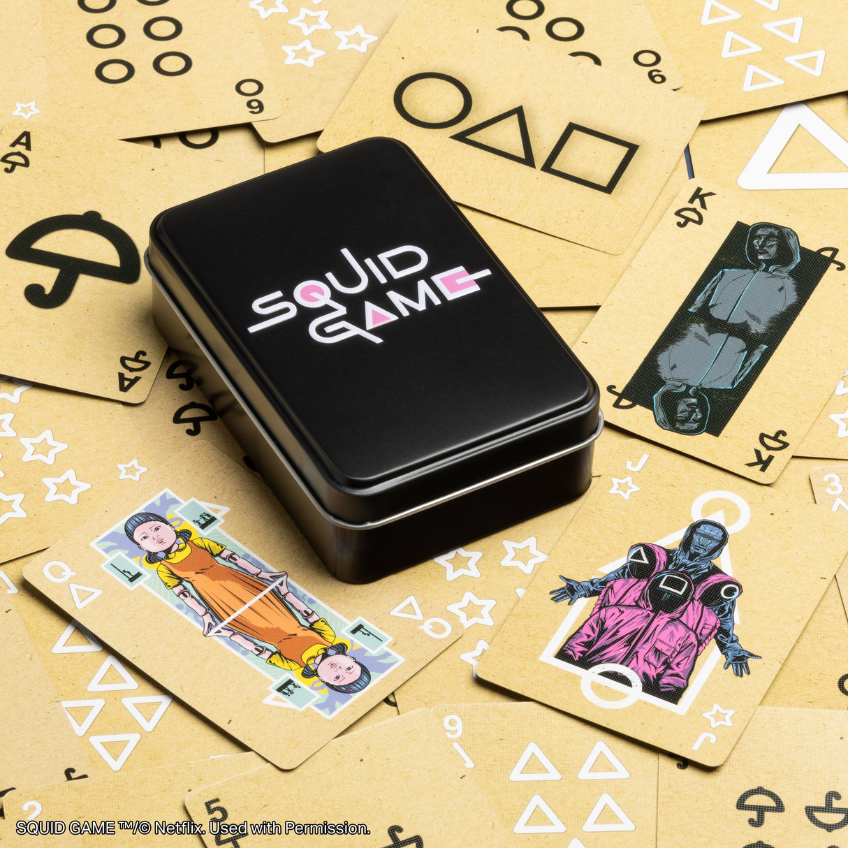 Carti de joc model Squid Game 52 + 2 cutie metalica multicolor licenta oficiala Netflix - Joc de carti