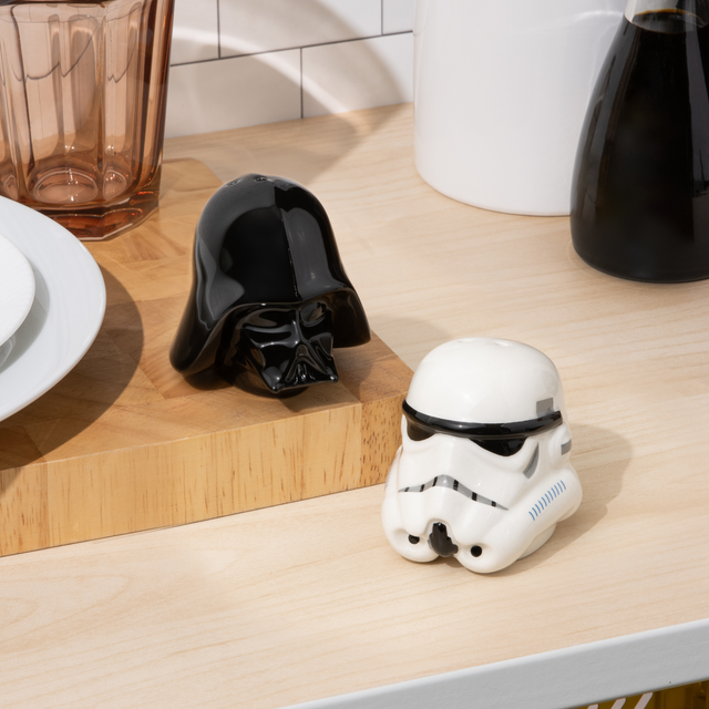 Darth Vader and Stormtrooper Salt and Pepper Shake - Solnite