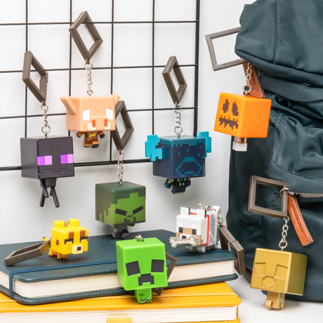 Breloc model personaj Minecraft seria 2 pachet surpriza figurina rucsac 9 modele licenta oficiala Mojang - Breloc