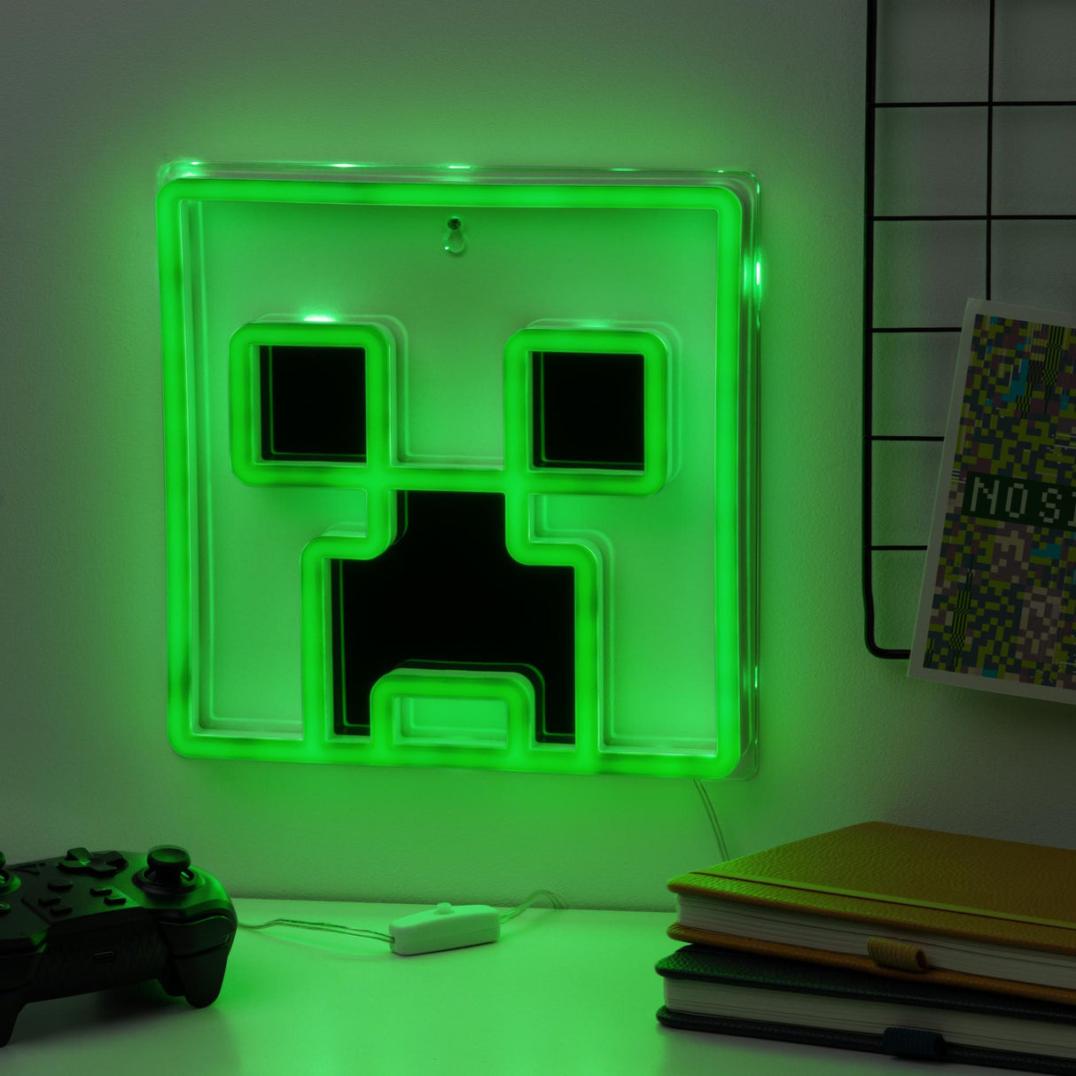 Creeper Wall Mountable LED Neon Light - Lampa