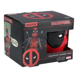 Cana ceramica model Deadpool efect 3D rosu + negru Capacitate 550ml licenta oficiala Marvel - Cana