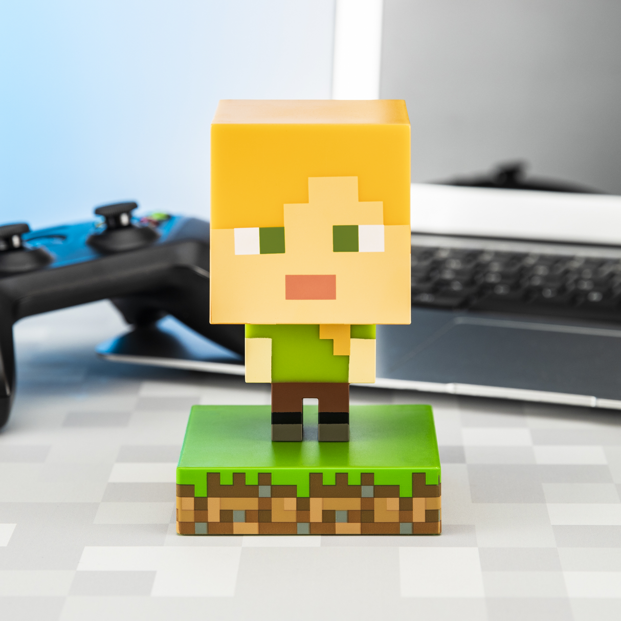 Lampa decorativa model Alex - Minecraft de veghe noptiera birou sau gaming 10cm decoratiune luminoasa LED forma 3D
