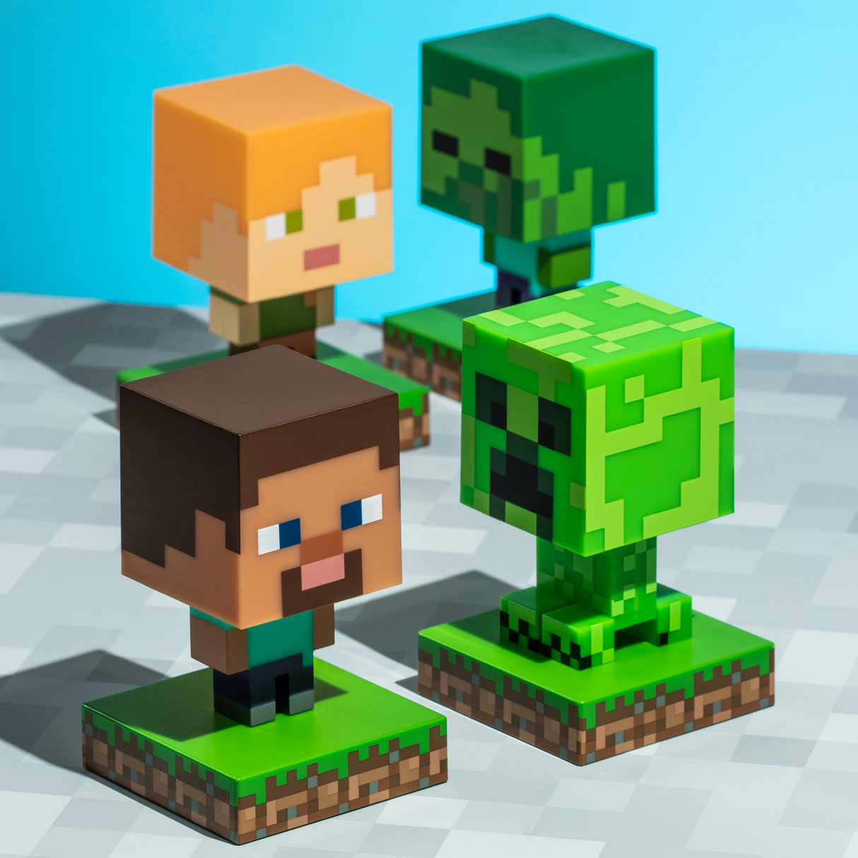 Lampa decorativa model Alex - Minecraft de veghe noptiera birou sau gaming 10cm decoratiune luminoasa LED forma 3D
