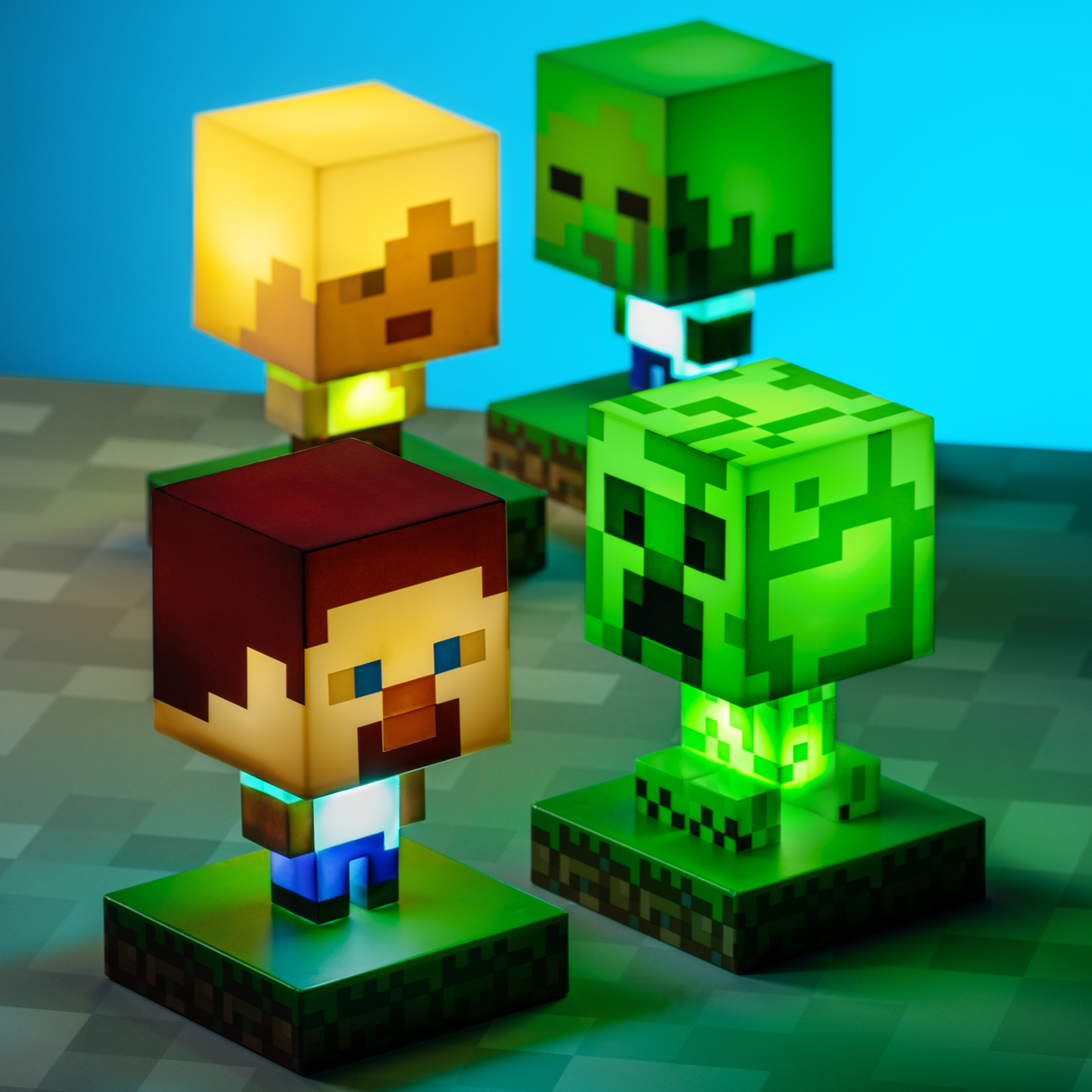 Lampa decorativa model Alex - Minecraft de veghe noptiera birou sau gaming 10cm decoratiune luminoasa LED forma 3D