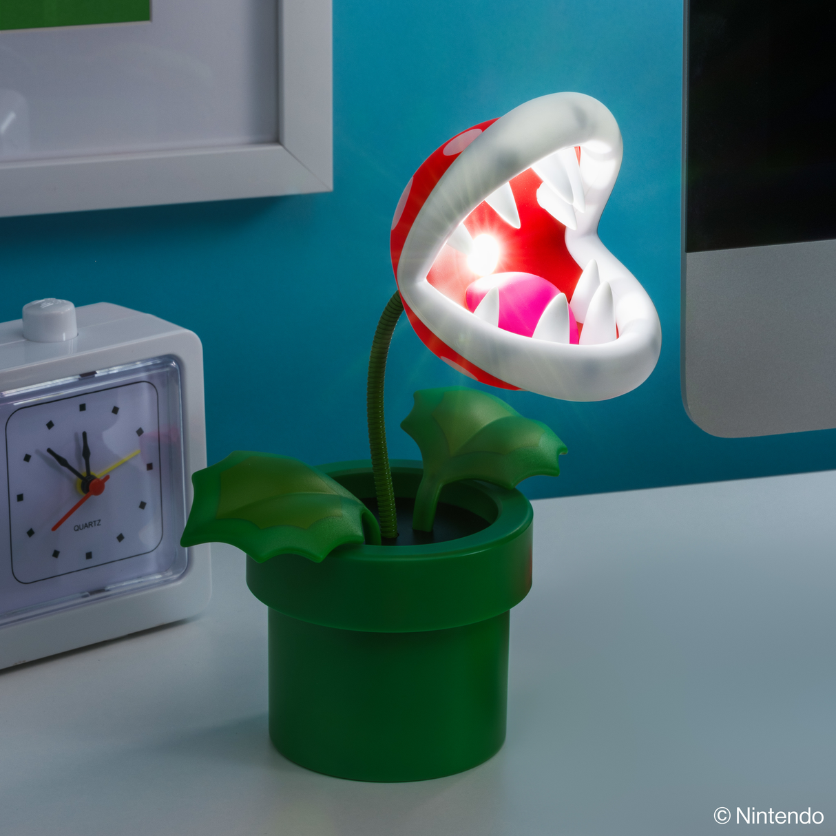 Lampa decorativa 3D model Super Mario - planta Piranha noptiera birou sau gaming portabila ajustabila decoratiune