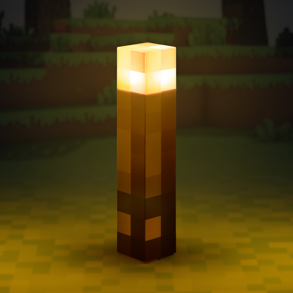 Lampa decorativa model torta Minecraft de veghe noptiera birou sau gaming semn luminos LED forma geometrica 3D licenta